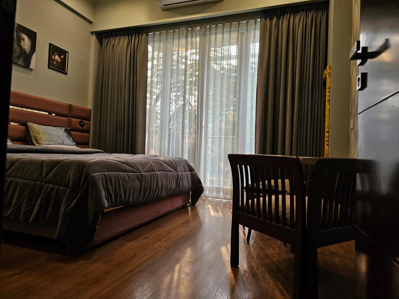 3.5 BHK + Pooja Room,Study Room Apartment For Rent in Smart World Orchard