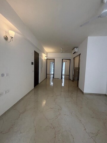 3 BHK Apartment For Rent in Smart World Orchard, Sector 61