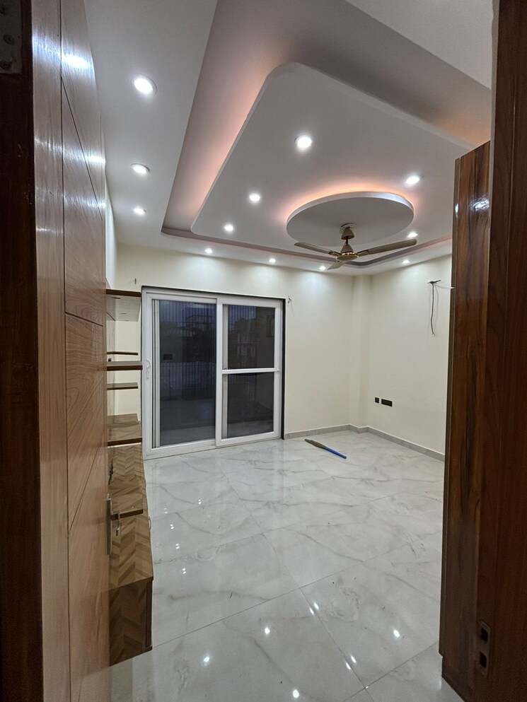 Room, rwa-apartments-sector-47 2 Bedroom 1150 Sq.Ft. Builder Floor In Sector 47 Noida 9138246