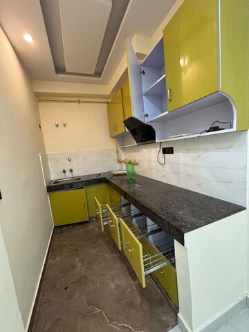 Team Area in 2 BHK Builder Floor at RWA Apartments Sector 47, Sector 47 – for Rent