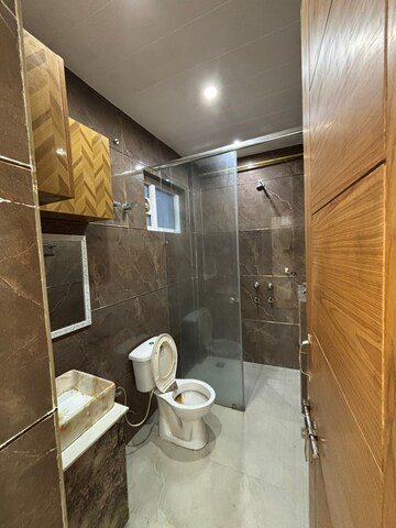 Bathroom in 2 BHK Builder Floor at RWA Apartments Sector 47, Sector 47 – for Rent