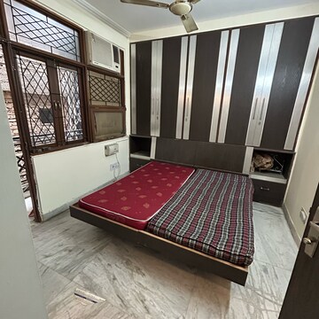 Bedroom in 2 BHK Builder Floor at Kotla Mubarakpur – for Rent