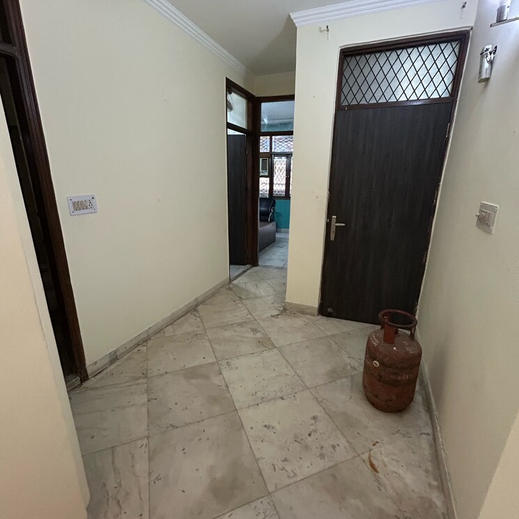 Room, kotla mubarakpur 2 Bedroom 900 Sq.Ft. Builder Floor In Kotla Mubarakpur Delhi 9138258