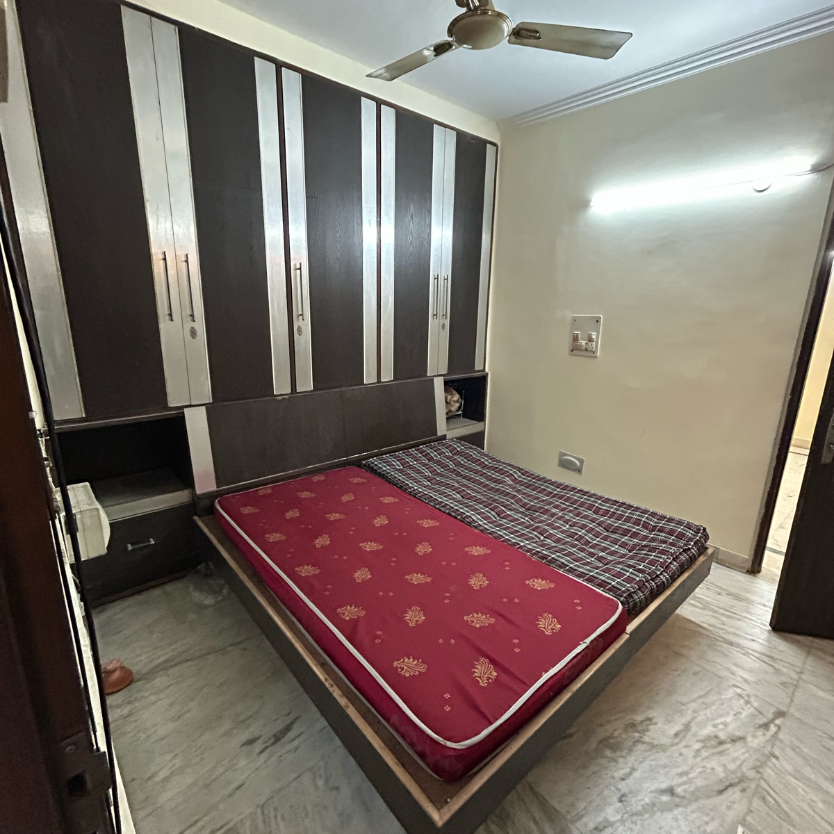 2 BHK + Pooja Room Builder Floor For Rent in Kotla Mubarakpur 