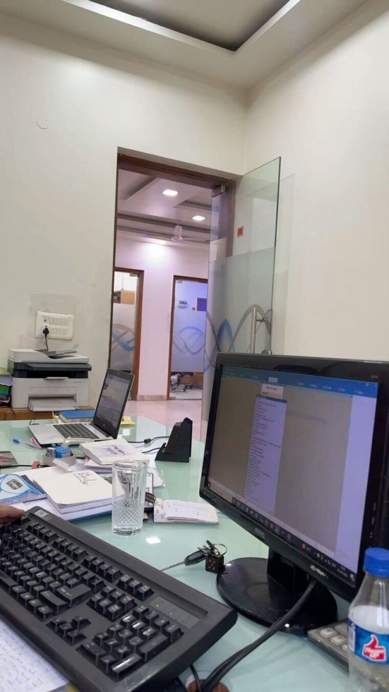 Team Area, advant-navis-business-park Commercial Office Space 1100 Sq.Ft. In Sector 142 Noida 9138265