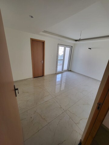 Room in 3 BHK Apartment at Prem Sagar Apartments, Nirman Nagar – for Rent