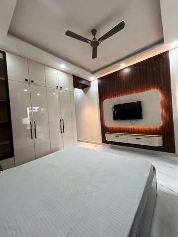 1 BHK Builder Floor For Rent in Saket