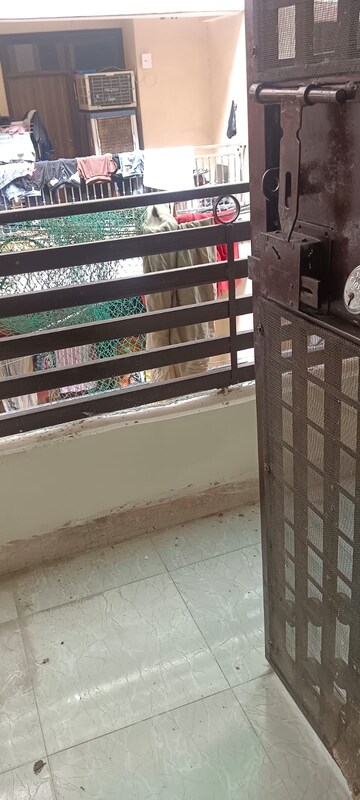 Balcony in 1 BHK Builder Floor at Laxmi Homes, Shahberi – for Rent