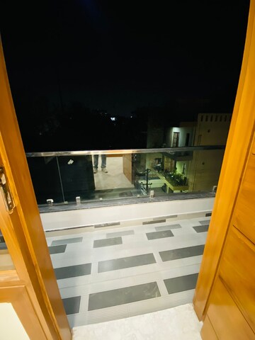 Balcony in 1 BHK Builder Floor at Sector 38 – for Rent