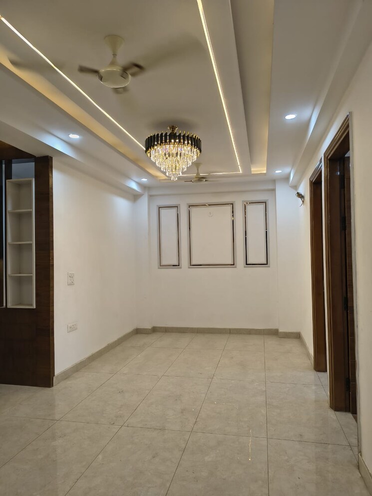 Room, happy-home-noida 2 Bedroom 1050 Sq.Ft. Builder Floor In Sector 73 Noida 9138344