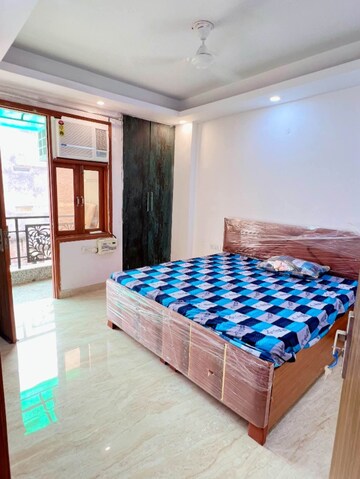 Bedroom in 2 BHK Builder Floor at Saket – for Rent