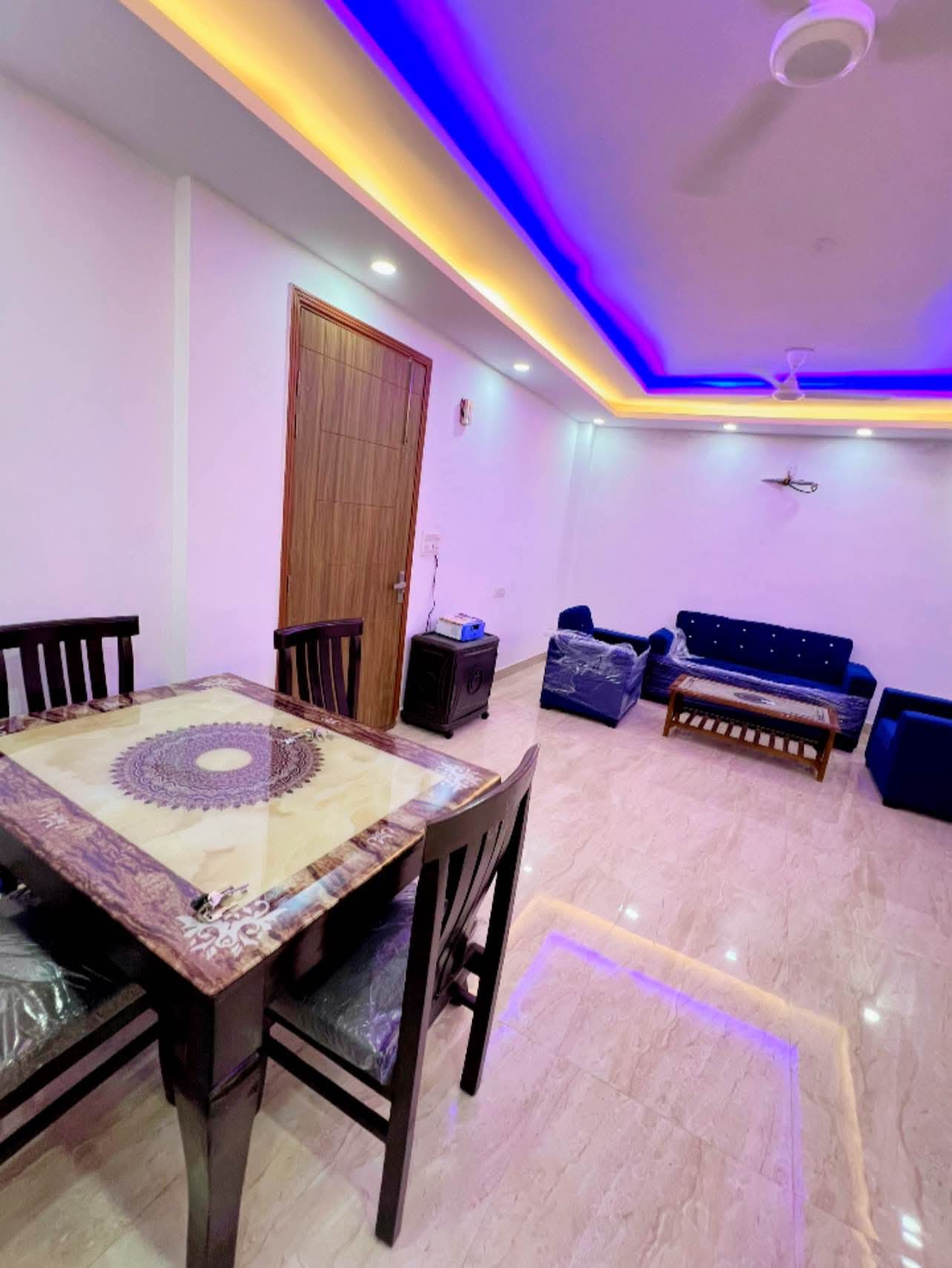 2 BHK Builder Floor For Rent in Saket