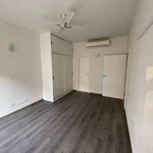 Room in 2.5 BHK Apartment at Ireo The Corridors, Ramgarh Dhani – for Sale
