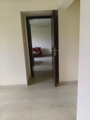 Room in 2 BHK Apartment at Dosti West County, Balkum Pada – for Rent