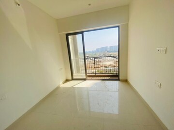 Room in 1 BHK Apartment at Runwal My City, Dombivli East – for Rent