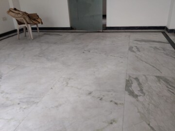 Room in 2.5 BHK Builder Floor at Sector 92 – for Rent