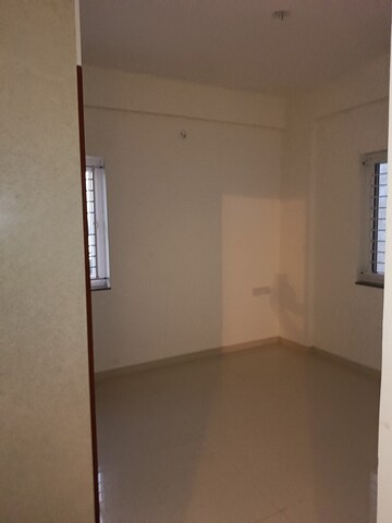 Room in 3 BHK Apartment at DSR Highland Greenz, Doddakannelli – for Rent