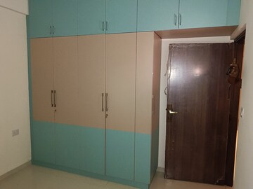 Room in 3 BHK Apartment at DSR Highland Greenz, Doddakannelli – for Rent