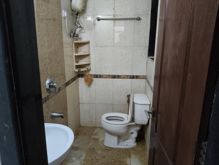 Bathroom, rna-ng-suncity-phase-iii 2 Bedroom 990 Sq.Ft. Apartment In Kandivali East Mumbai 9138433