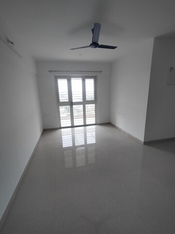 Room in 2 BHK Apartment at 4 Taljai Hills Phase 1, Dhankawadi – for Rent