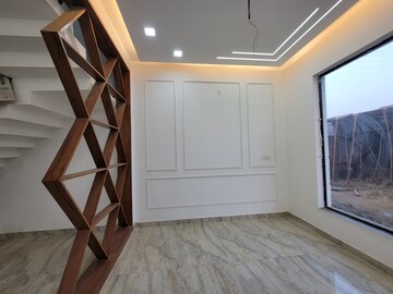 Room in 3 BHK Villa at Kingson Green Villa, Sector 16 Greater Noida – for Sale