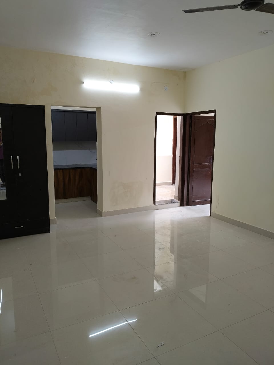 2 BHK Builder Floor For Rent in Alpha 2 