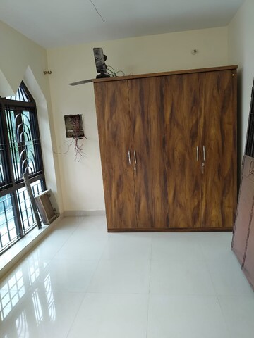 Furnished Amenities in 2 BHK Builder Floor at Alpha Ii Greater Noida – for Rent