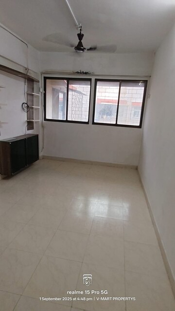 Room in 1 BHK Apartment at Unity Apartment Malad, Malad West – for Rent