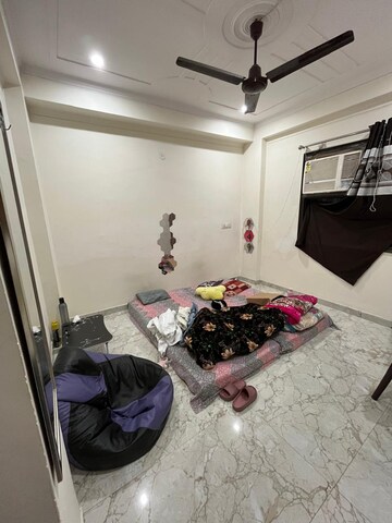 Bedroom in 2 BHK Builder Floor at Sector 51 – for Rent