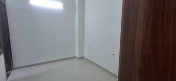 Room in 1 BHK Builder Floor at Sector 51 – for Rent