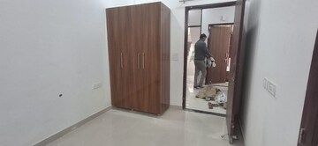 Room in 1 BHK Builder Floor at Sector 51 – for Rent