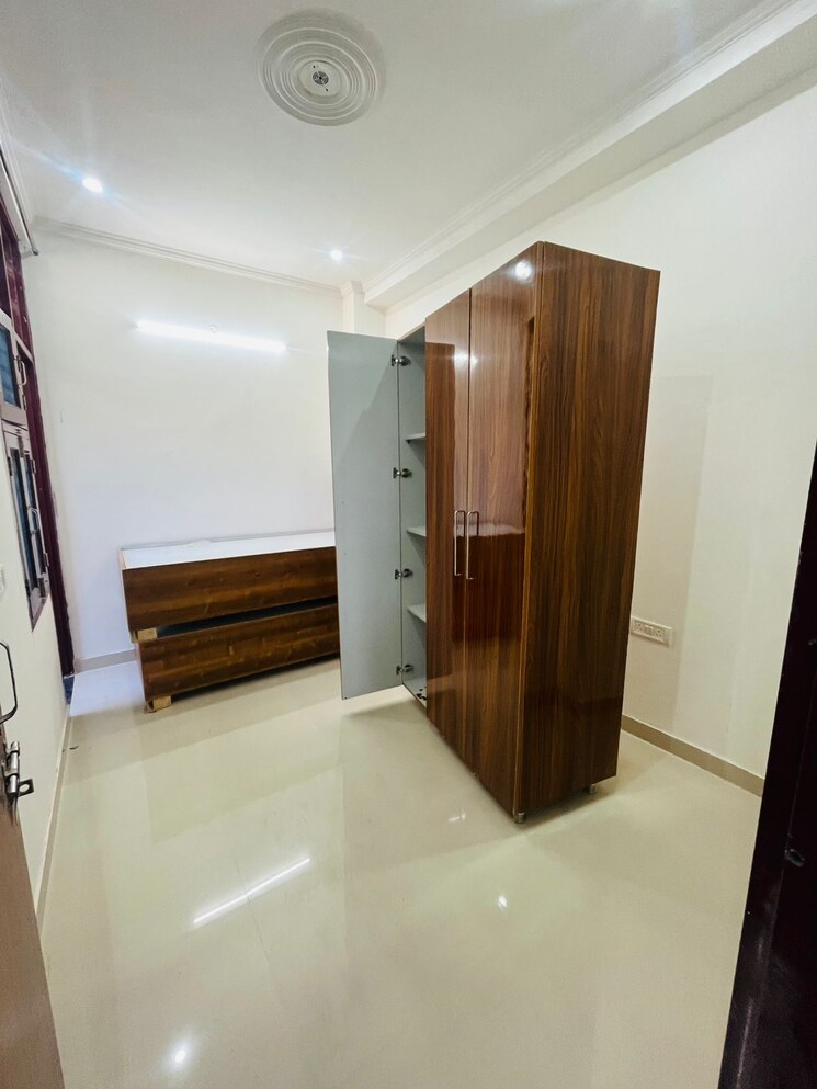 Room, sector 51 1 Bedroom 765 Sq.Ft. Builder Floor In Sector 51 Gurgaon 9138752