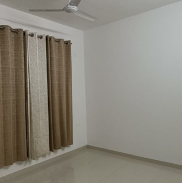 Room in 3 BHK Apartment at Sankla Sommet, Bhukum – for Rent