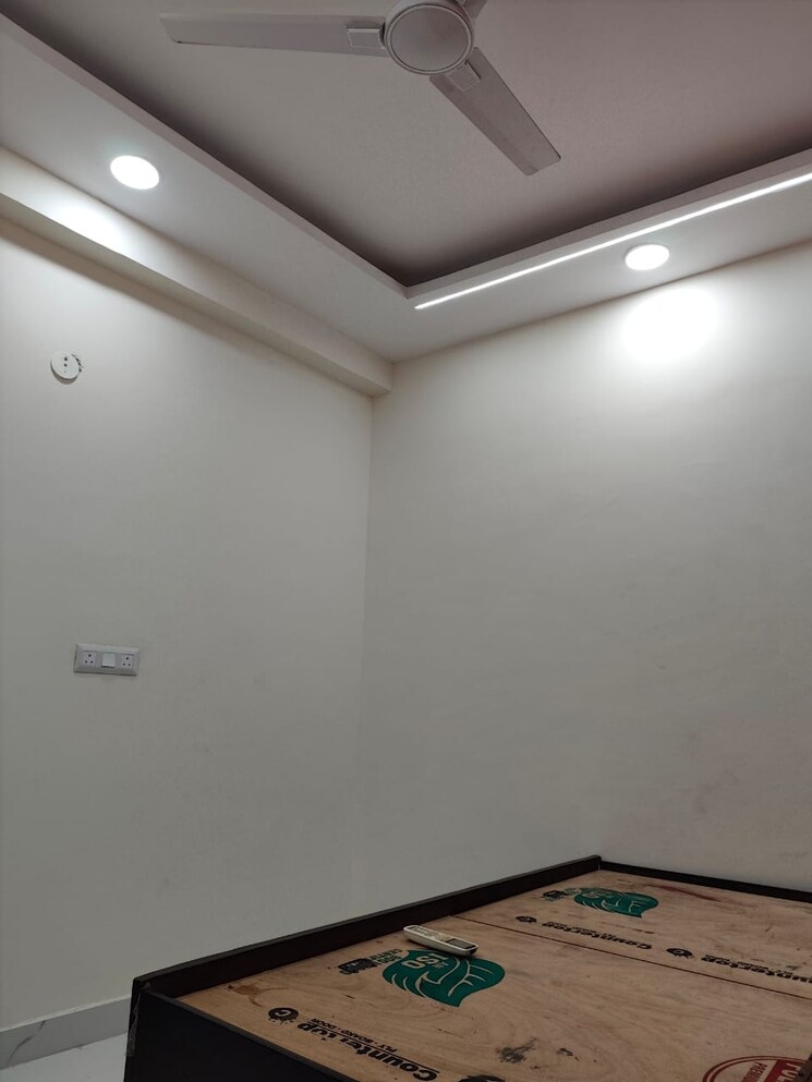 Bedroom, sector 104 2 Bedroom 900 Sq.Ft. Builder Floor In Sector 104 Noida 9138804