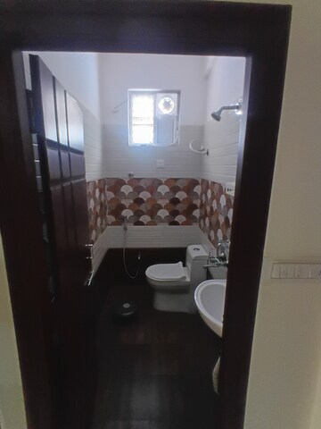 Living Room in 2.5 BHK Apartment at Manikonda – for Rent