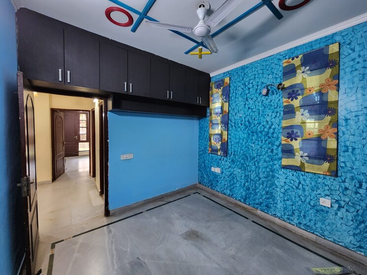 Room, sector 46 3 Bedroom 2199 Sq.Ft. Builder Floor In Sector 46 Gurgaon 9138796