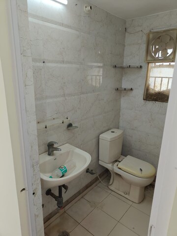 Attached Bathroom in 1 BHK Apartment at Sector 11 Dwarka – for Rent
