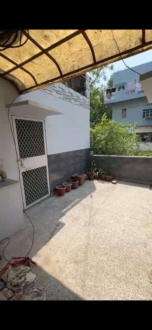 Team Area in 4 BHK Apartment at Vasant Apartment Mayur Vihar, Mayur Vihar 1 – for Sale