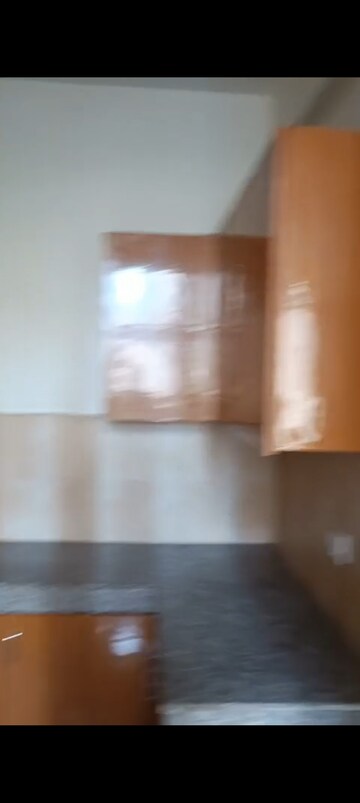Room in 3 BHK Apartment at Jaypee Wish Town Klassic, Sector 134 – for Rent