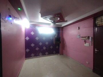 Parking in 1 BHK Builder Floor at Mahavir Enclave 1 – for Rent