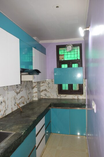 Kitchen in 1 BHK Builder Floor at Mahavir Enclave 1 – for Rent