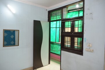 Room in 1 BHK Builder Floor at Mahavir Enclave 1 – for Rent
