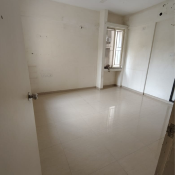 Room in 2 BHK Apartment at Pantheon Acorn Park Phase 1, Mumbai Bangalore Highway – for Rent