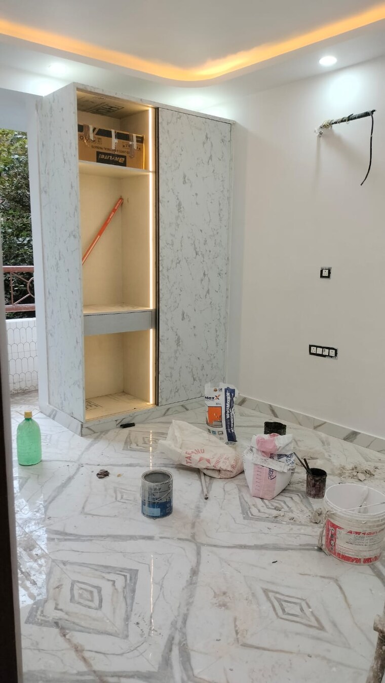 Room, sector 6 dwarka 3 Bedroom 1400 Sq.Ft. Apartment In Sector 6 Dwarka Delhi 9138890