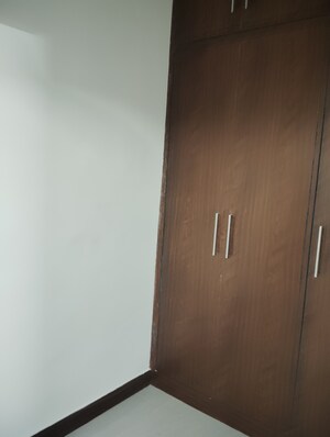 Room in 1 BHK Apartment at Hark Sai Homes, Sector 49 – for Sale