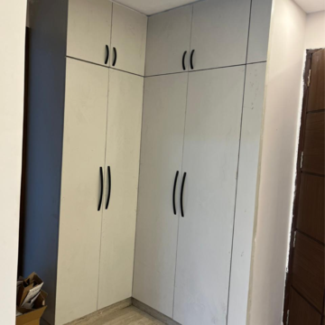 Building Lobby in 3 BHK Apartment at Vipul Belmonte, Sector 53 – for Rent