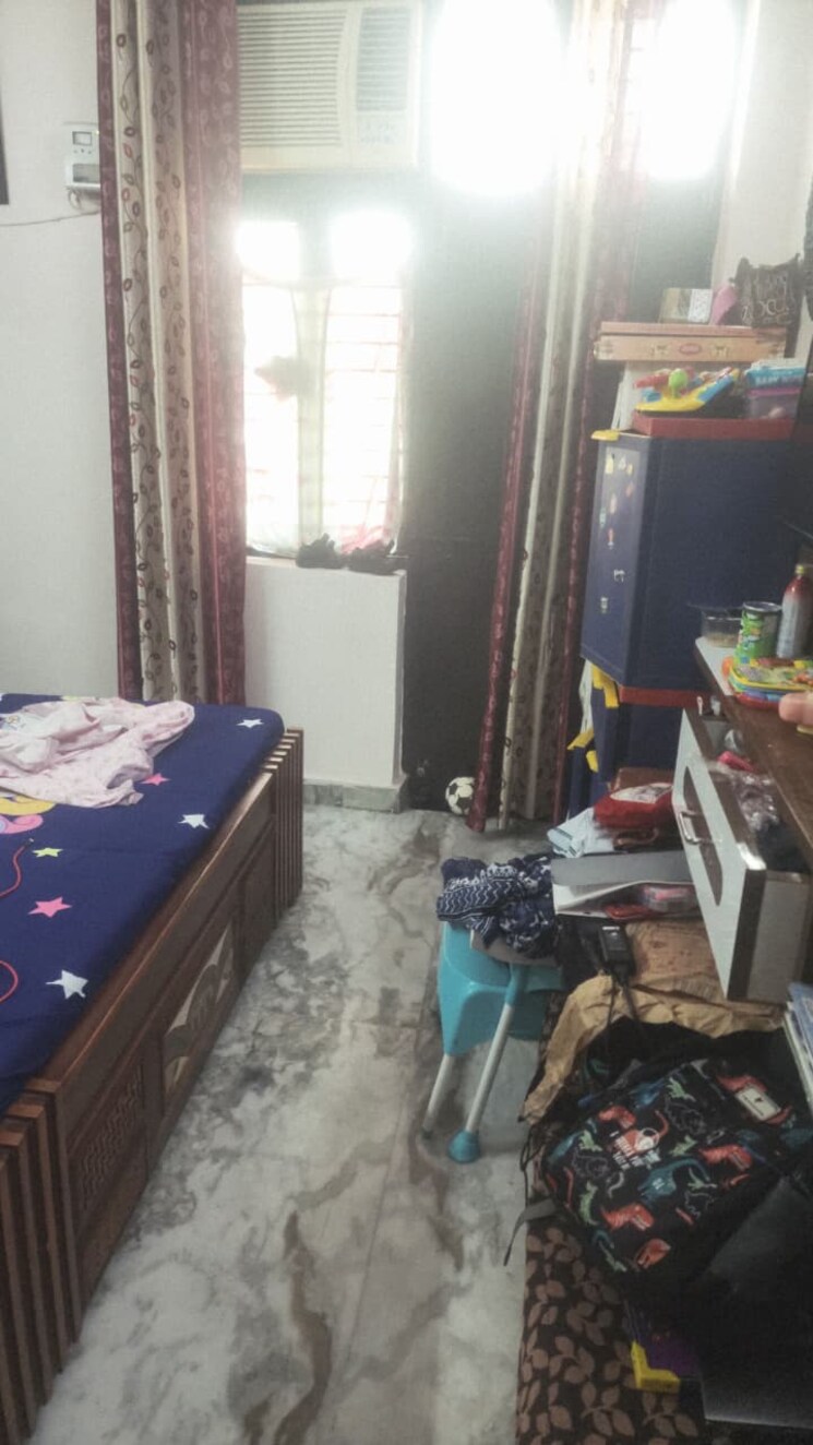 Other, shahdara 3 Bedroom 1000 Sq.Ft. Builder Floor In Shahdara Delhi 9121941