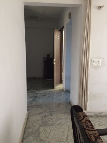Building Lobby in 2 BHK Builder Floor at Orchid Island, Sector 51 – for Rent