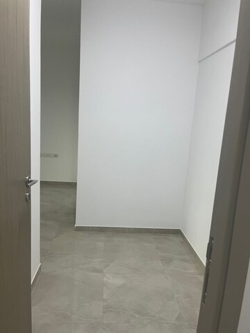 Master Bedroom in 2 BHK Apartment at Sheth Vasant Blossom, Marol – for Rent