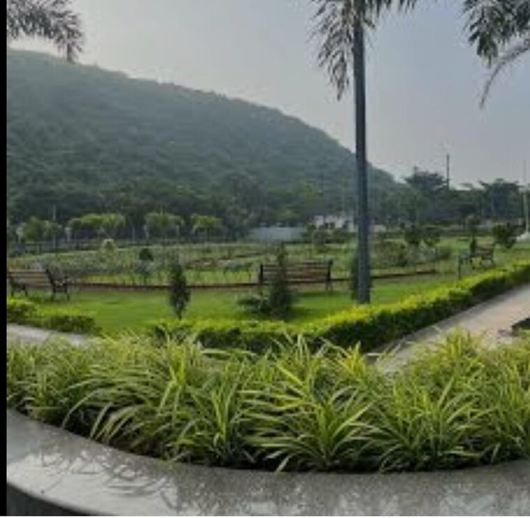 Garden, chamarajapuram mohalla  1163 Sq.Yd. Plot In Chamarajapuram Mohalla Mysore 9138951